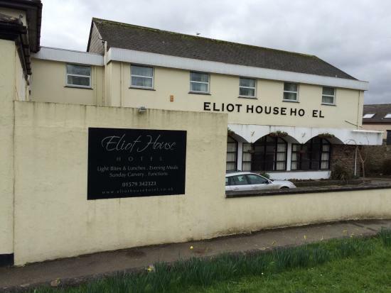 Eliot House Hotel