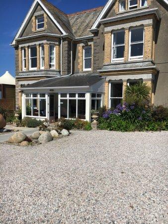 LongCross Hotel & Restaurant