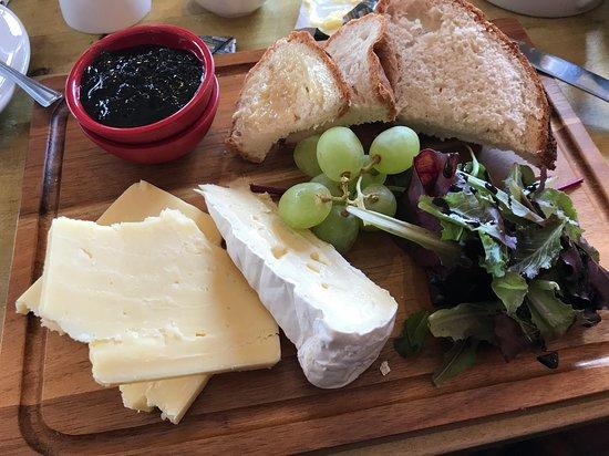 Hellys Deli Bar Cafe